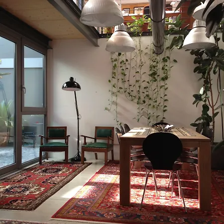 Loft Bed and breakfast 4*