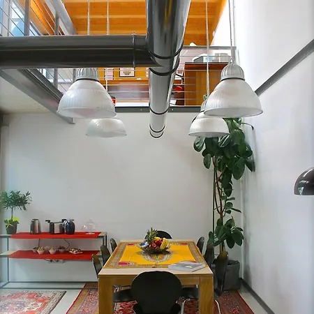 Loft Bed and Breakfast Βερόνα