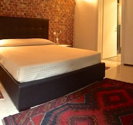 Bed and Breakfast Loft 4*
