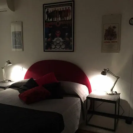 Loft Bed & Breakfast 2*
